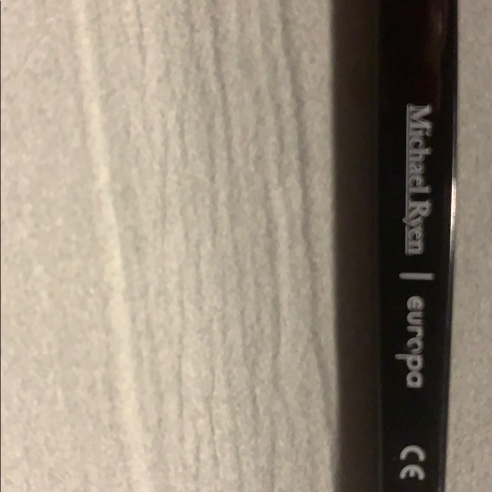 Designer glasses - Picture 3 of 3